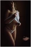 Erotische fotoshoot door boudoir bij Studio Jolie: Een luxe ervaring in een gespecialiseerde fotostudio