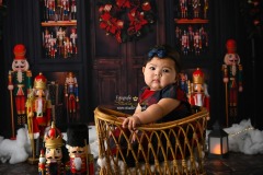 Kerst fotoshoot in fotostudio met kerstdecors waanzinnige thema's voor je kerstkaart foto's