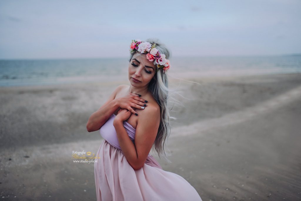 zwangerschapfotoshoot op het strand